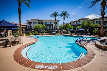 Centennial at 5th apartments resort-style swimming pool